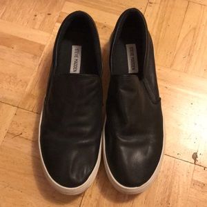 Steve Madden slip on sneakers